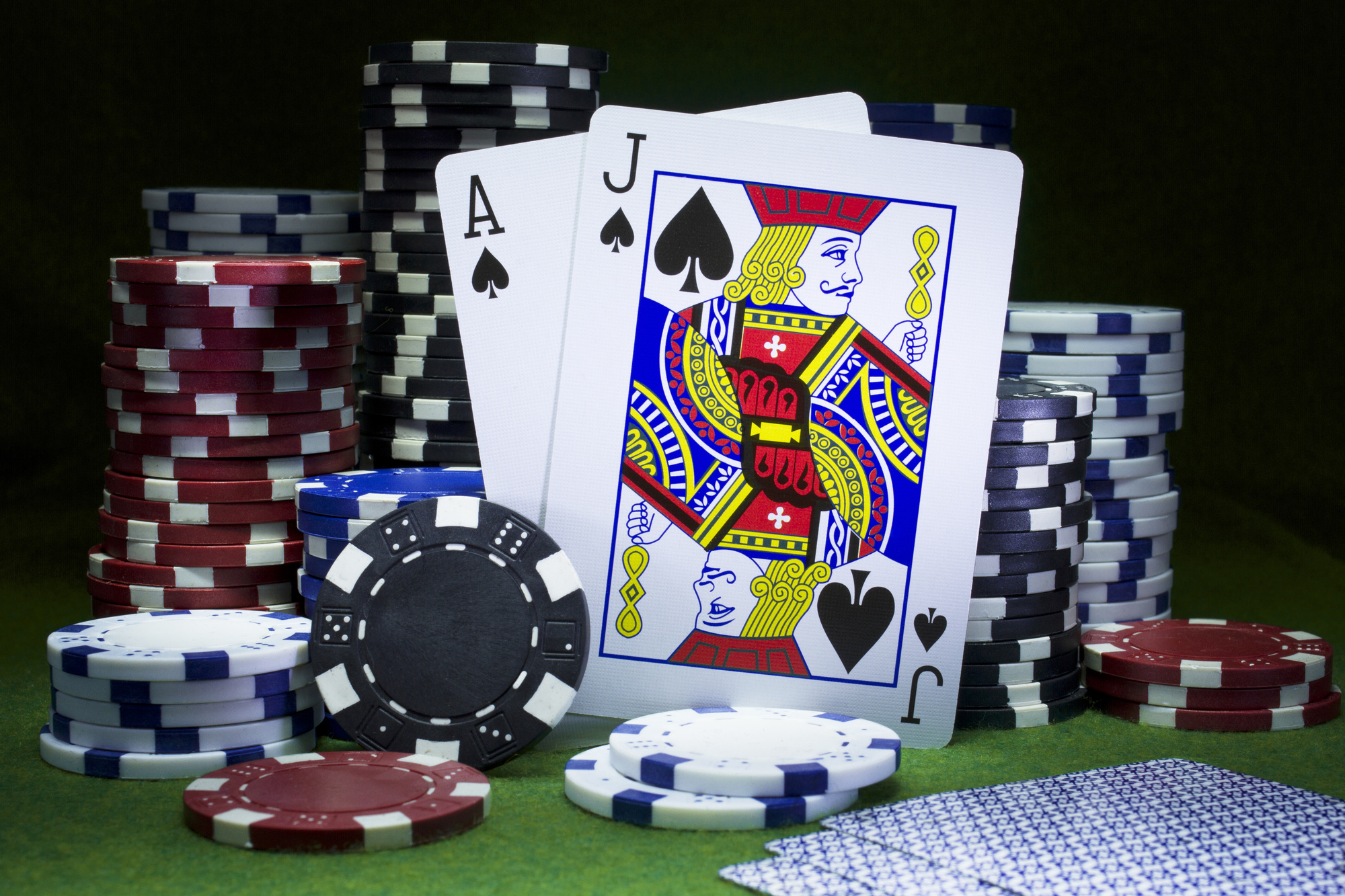 7 Fun Casino Games to Try at Your Next Game Night