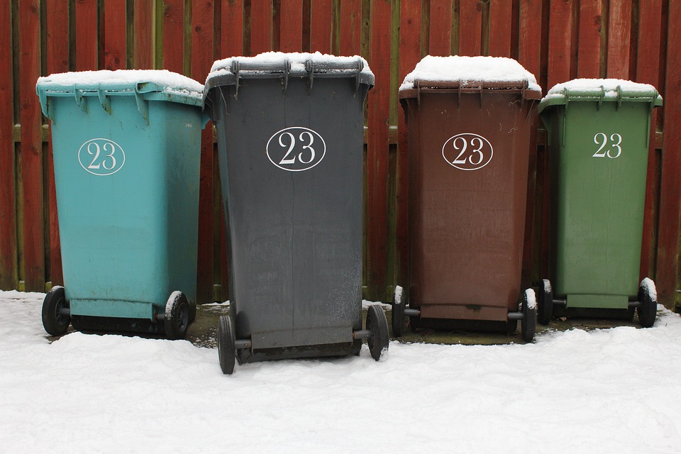 Different wheelie bins with 240 litre compostable wheelie bin liners